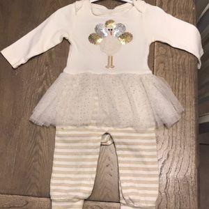 Turkey one piece perfect for the holidays! 6-9 mos